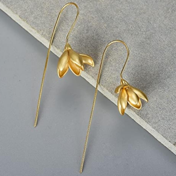 Little Flower Blossom Earrings 3D Gold Flowers Modern Botanical Nature New - Picture 4 of 5
